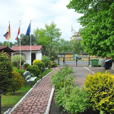 Osrodek Wczasowy Domino Bis Διαμέρισμα Dźwirzyno